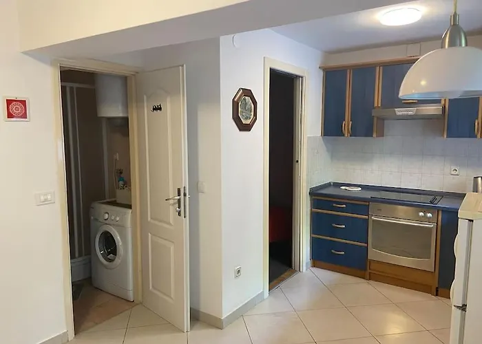 City West Studio Apartment